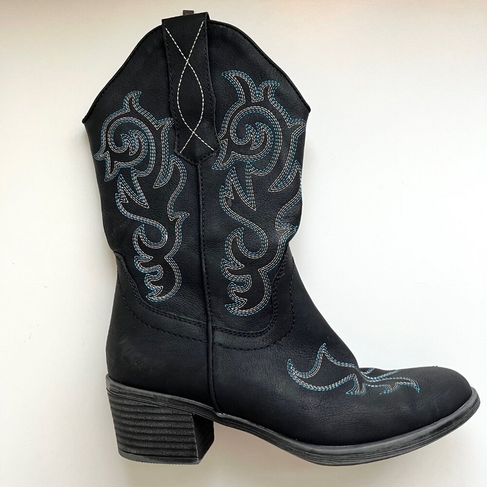 Women's Mid Calf Embroidered Black Cowboy Boots | Size 7 - Picture 4 of 14